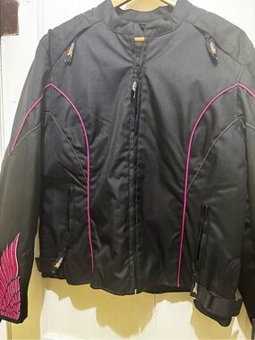 Xelement Women’s Motorcycle Jacket Black & Hot Pink Skull Wings NWT Size L